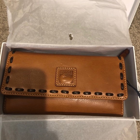 Dooney & Bourke Handbags - Dooney & Bourke Florentine Checkbook Organizer
